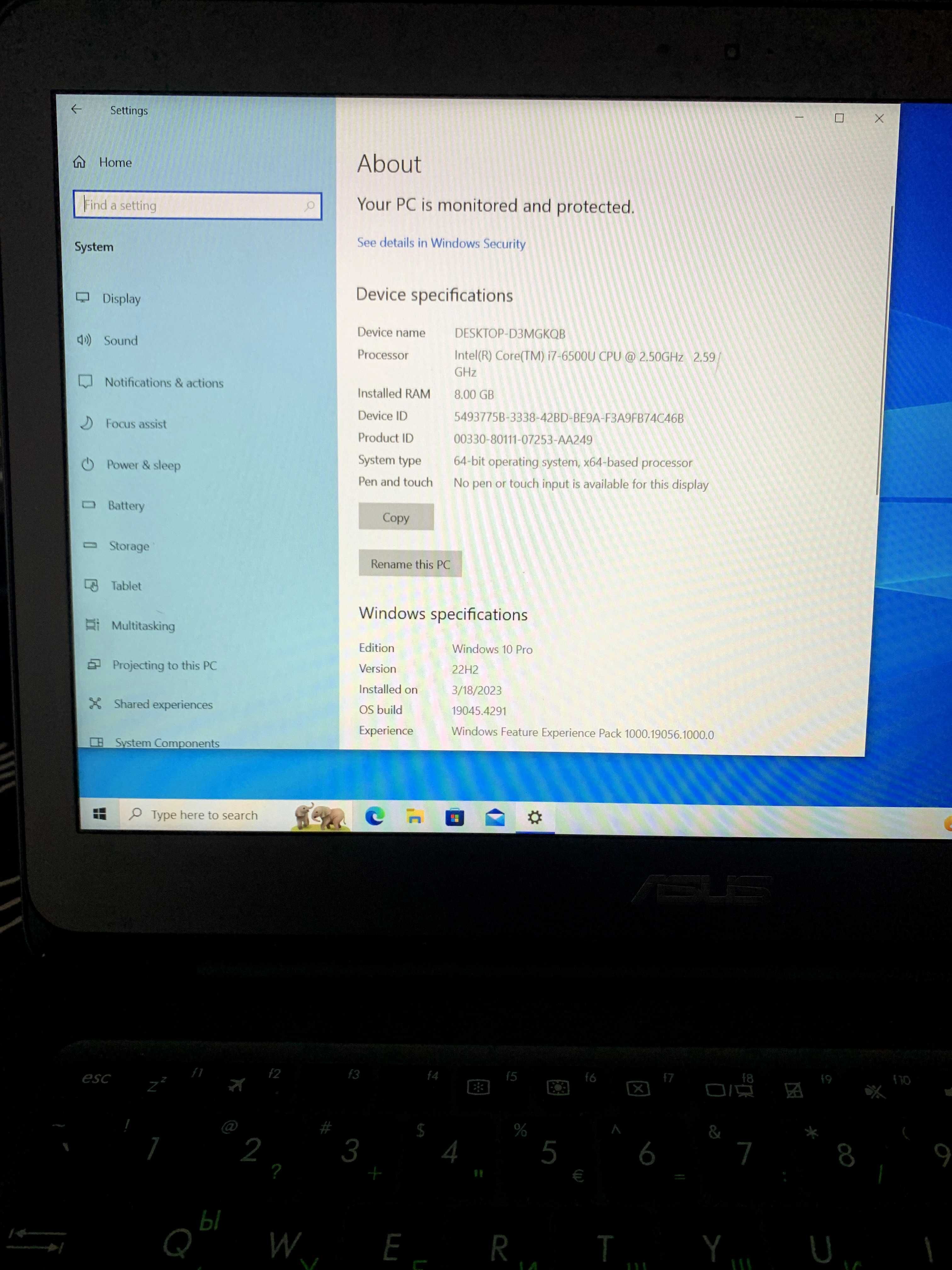 Asus Zenbook 14” RAM 8GB Intel Core i7 6500 256GB SSD