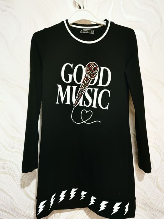 Продам платья для девочки