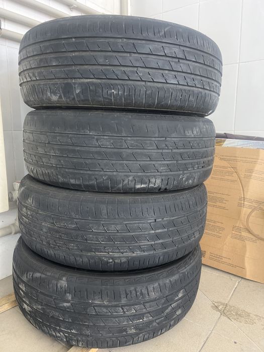 Продам летнюю резину 215/60/16