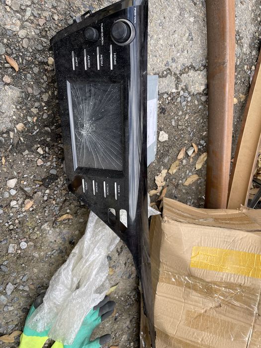 Магнитола от тойота камри 70