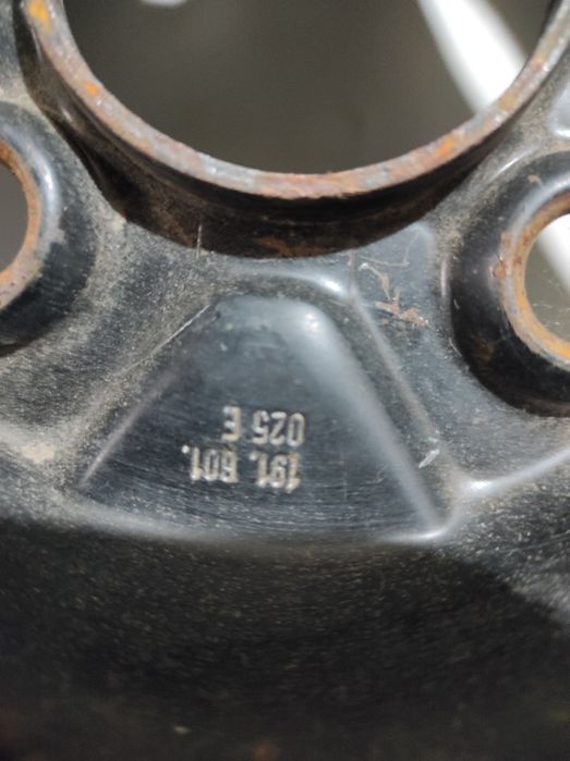 Резервна гума (патерица) за Honda civic coupe и други модели.