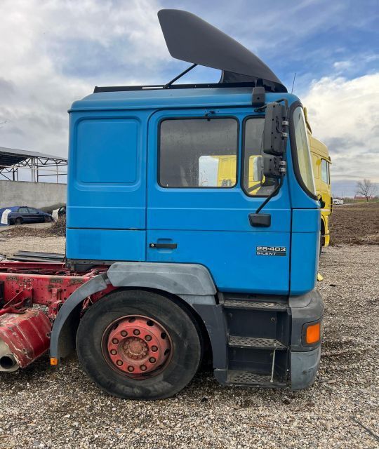 Dezmembrez MAN F2000 26.403