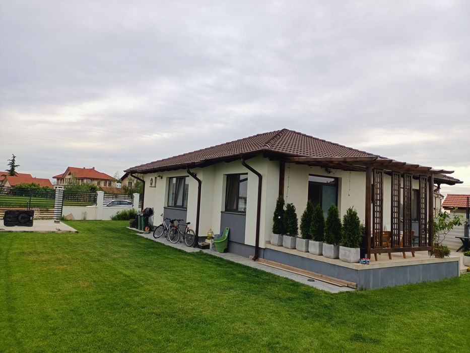 Ofer spre închiriere casa zona Beverly Hills, Sânmartin