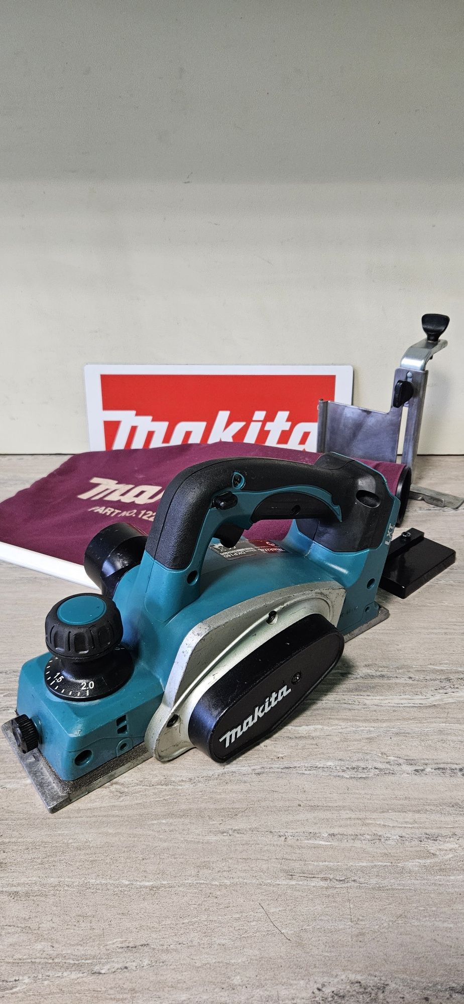 Makita Ренде DKP180 18V.