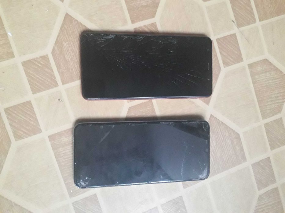 Самсунг и oppo два тел разб экран за 5000 тыс