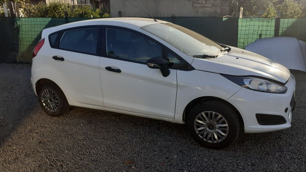 Dezmembrez Piese Ford Fiesta 1.0 din 2013