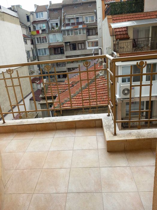 Дава се под наем Тристаен апартамент в Варна, Автогара - 87 кв.м за 663 € - Снимка #11
