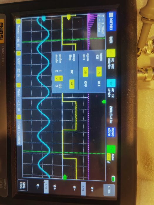 Oscioscop  digital  Ecran 7"  Mare  Tactil   2x100 mhz