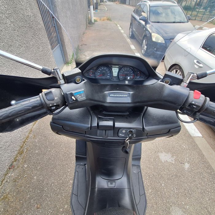 Suzuki burgman 400