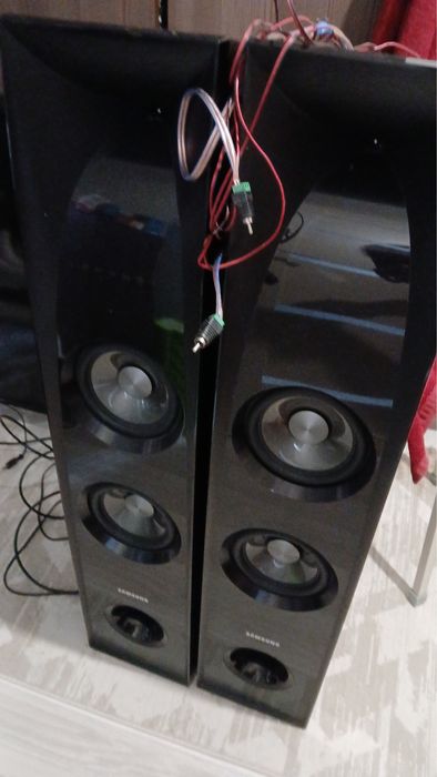 Продам колонки Samsung