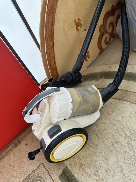 Продам пылесос карчер