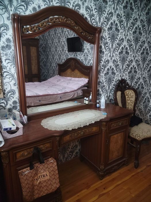 Spalni barcha shkaff mebeli bilan sotiladi arzonga