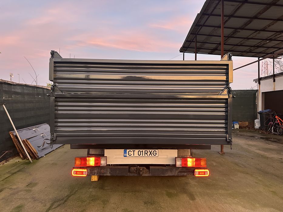 Mercedes Sprinter 412 basculabil pe trei parti!