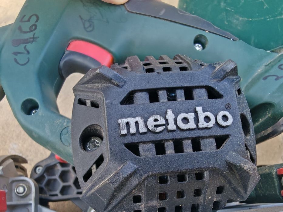 Продавам акумулаторен ъглошлайф  metabo