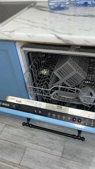 Продаётся 2-ком. кв. в 17 мкр 20 дом