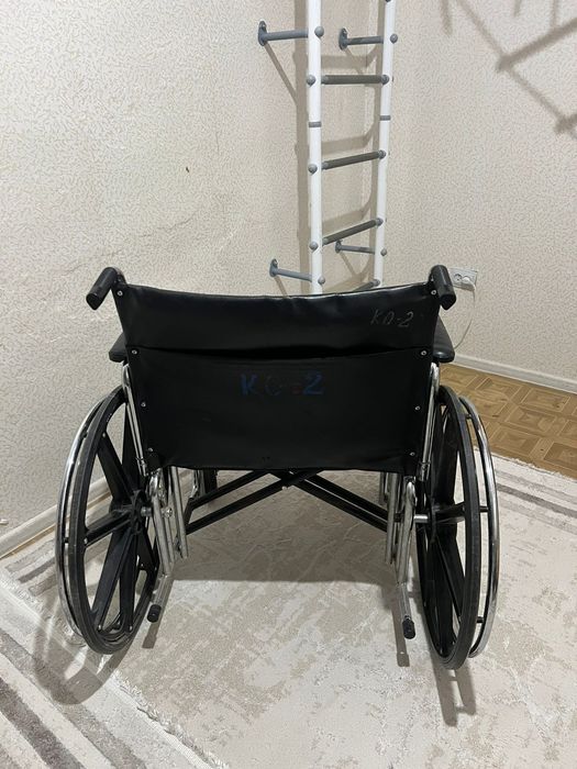 Инвалидная коляска