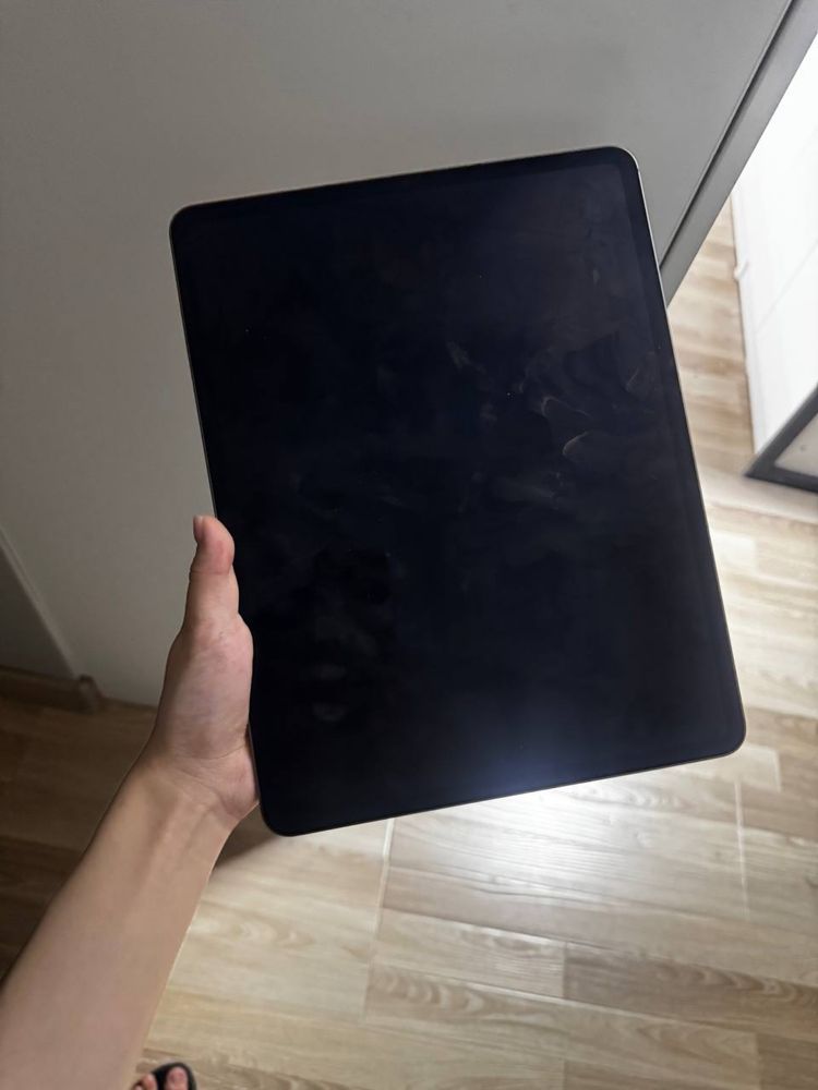 Ipad pro 12.9 (6 generacia) 256gb sim, 2024