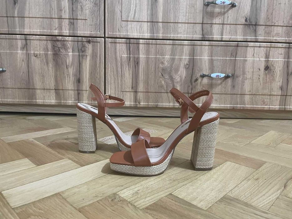Sandale Primark, mărimea 37