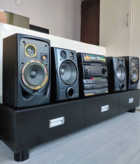 Продам эксклюзивный оригинальный японский музыкальный центр Pioneer