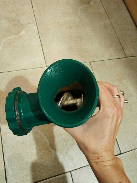 машинка за мелене на месо