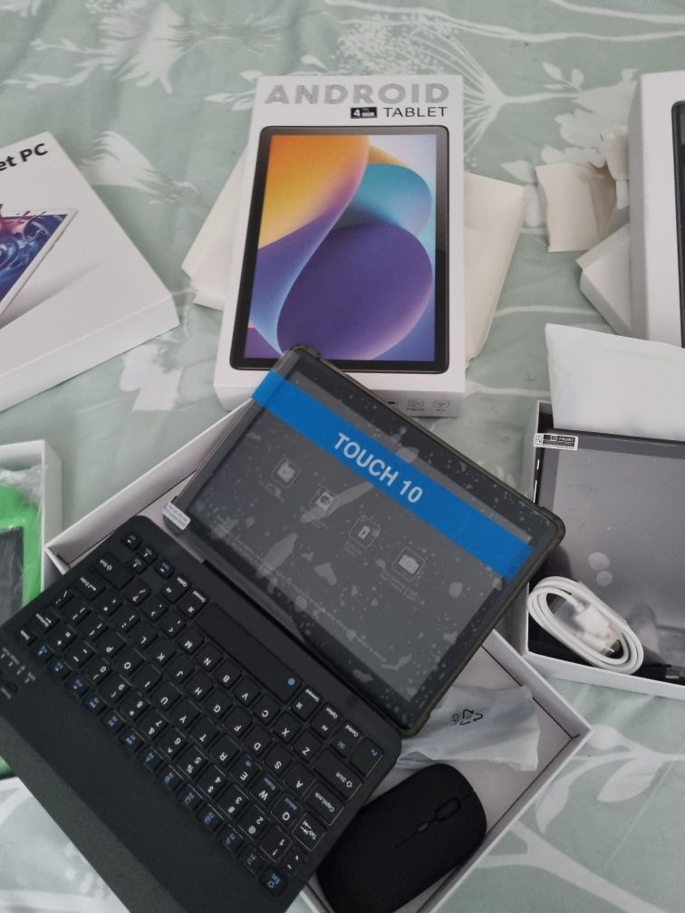 Tablete android .display auto android.proiector...camera bord auto.