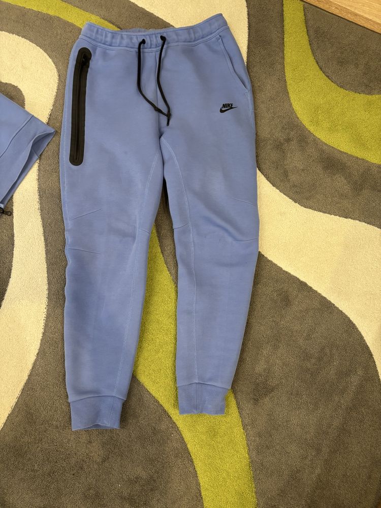 Nike tech flece