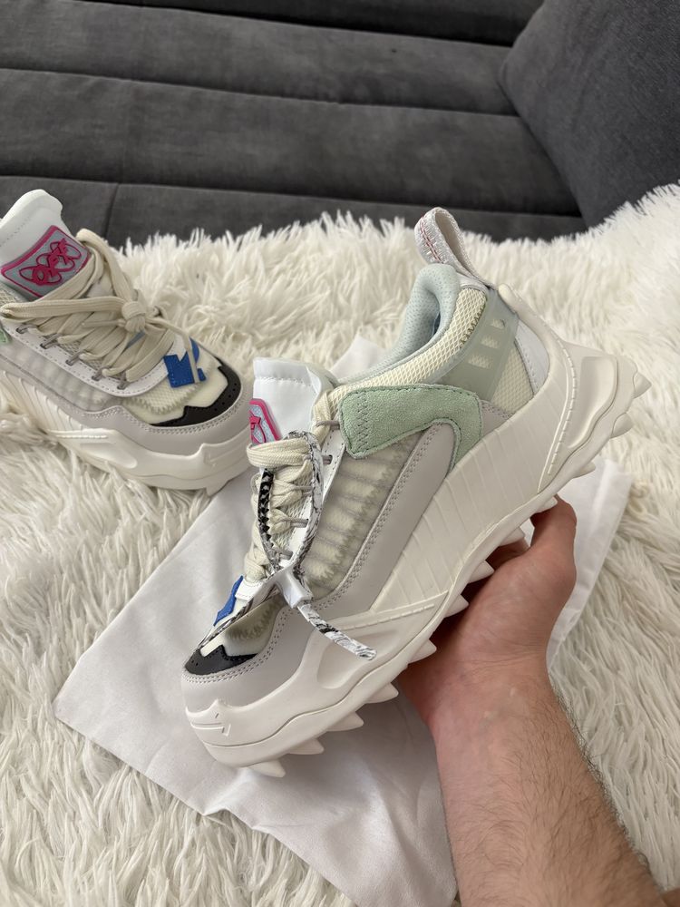 Off-White Odsy 1000