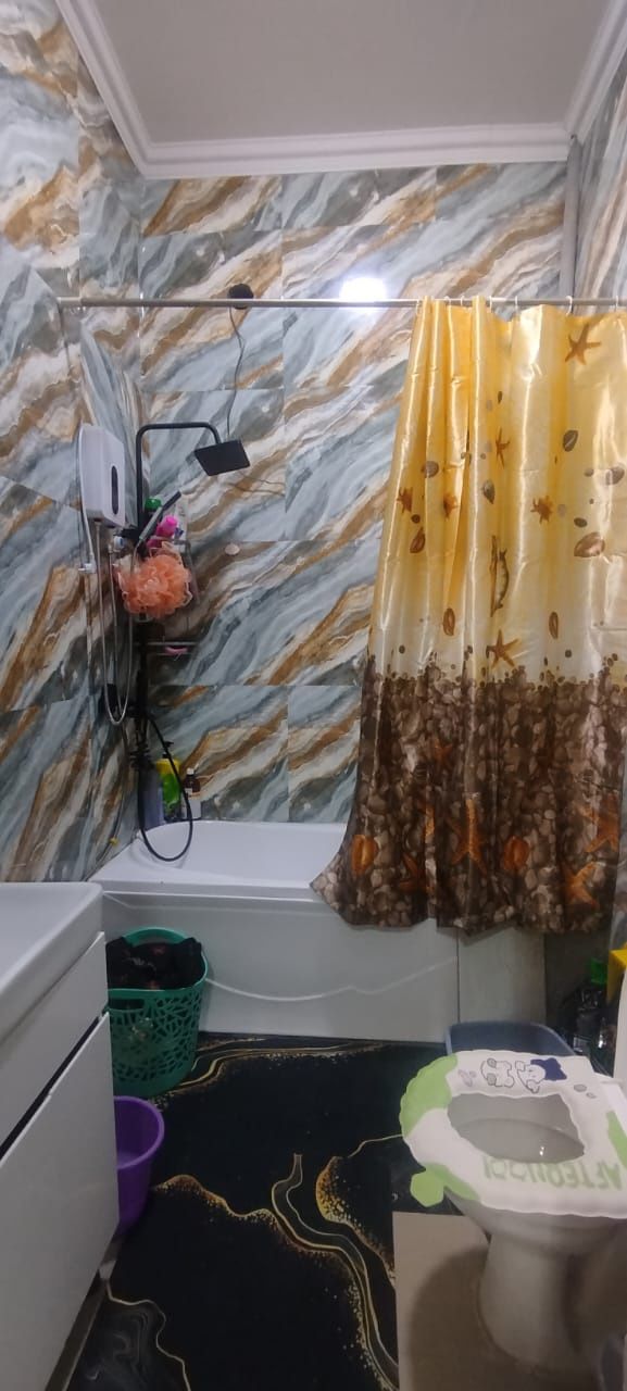 Nazarbek sahovata uy sotladi yangi qurlgan uy 2etaji 2etaji srochno
