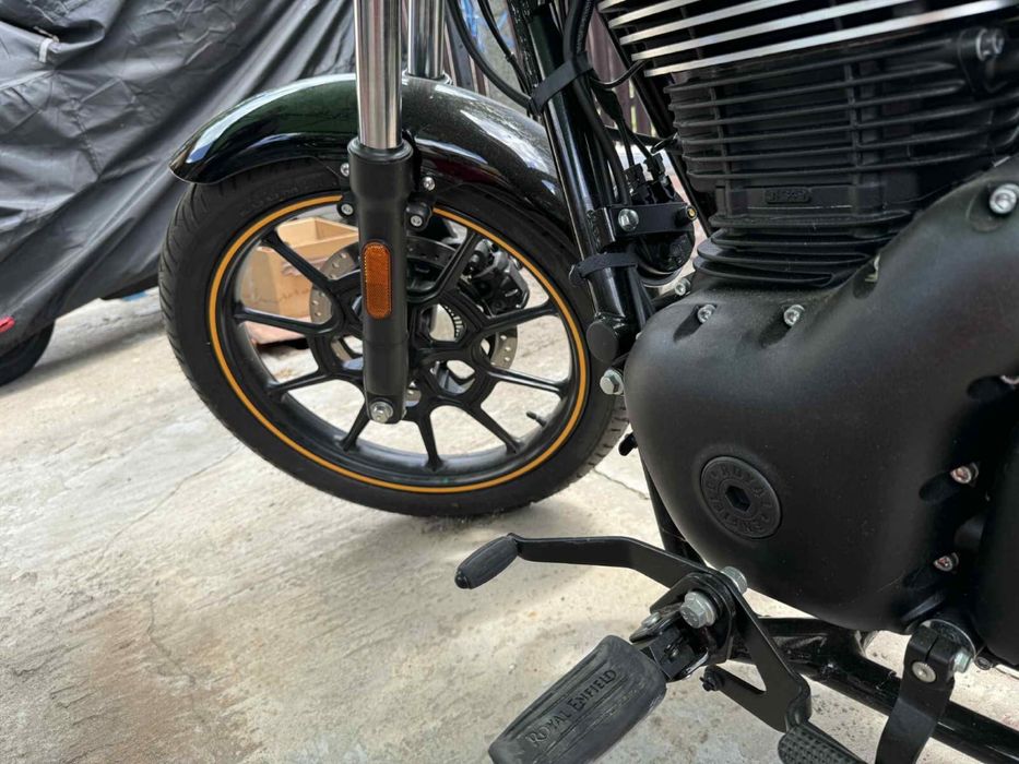 Vand Motocicleta Royal Enfield