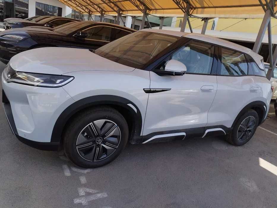 BYD Yuan Up yillik 10% bilan