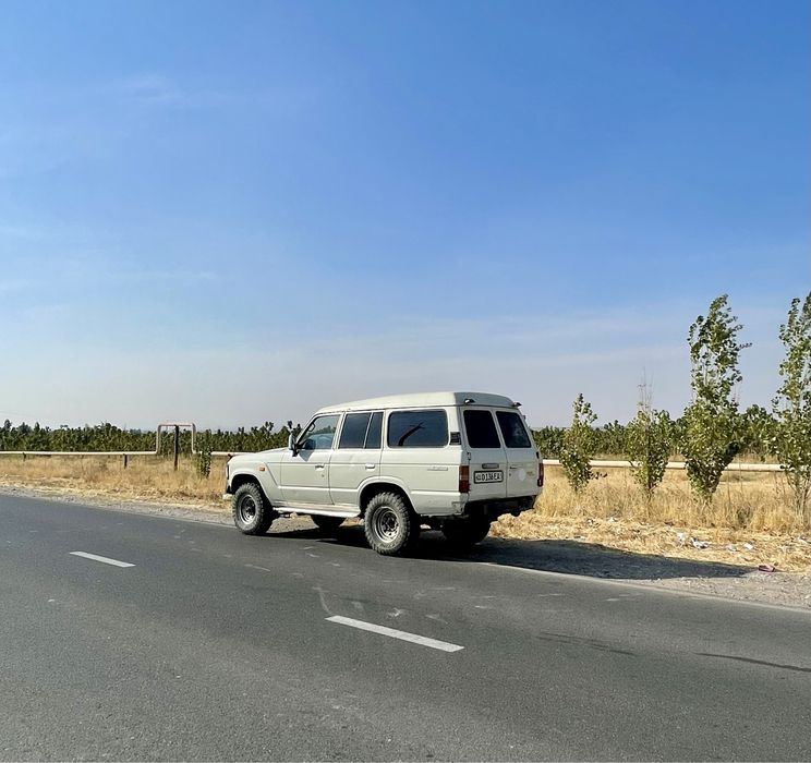 Toyota Land Cruser 60 California