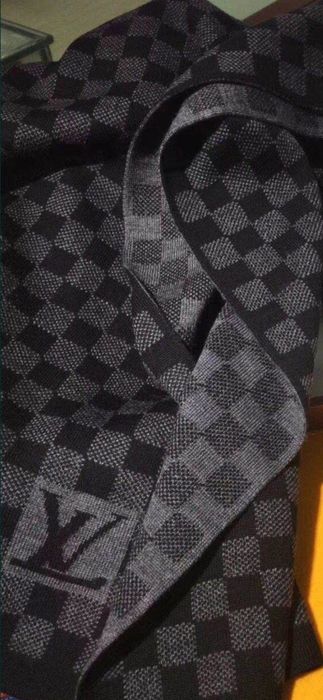 Fular bărbați Louis Vuitton model 2025-2026