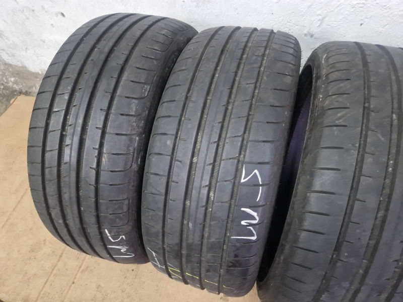 4 Goodyear R19 225/40/-255/35
спорт пакет летни гуми 
DOT3419