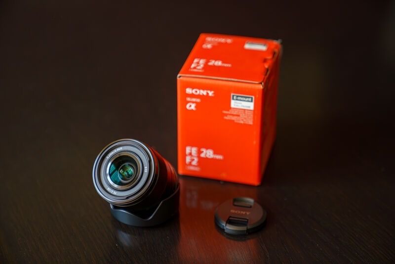 Обектив Sony FE 28 f2