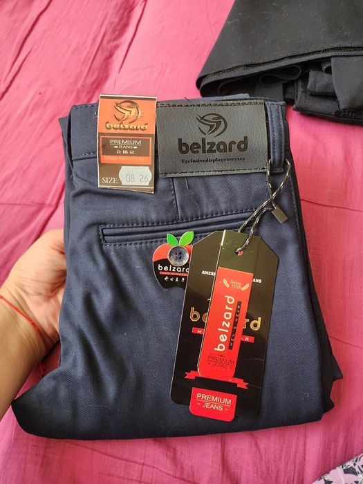 Продаются школьные брюки на мальчика 5-6-7 лет,смотря какой рост