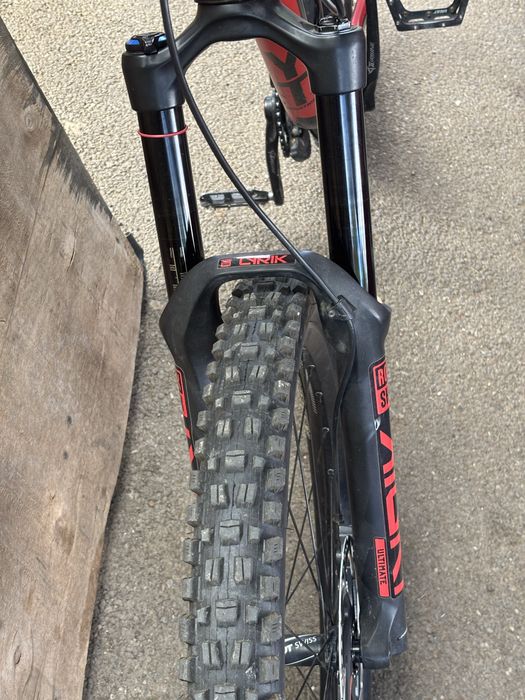 Furca rockshox lyric RC, 180mm 27,5”