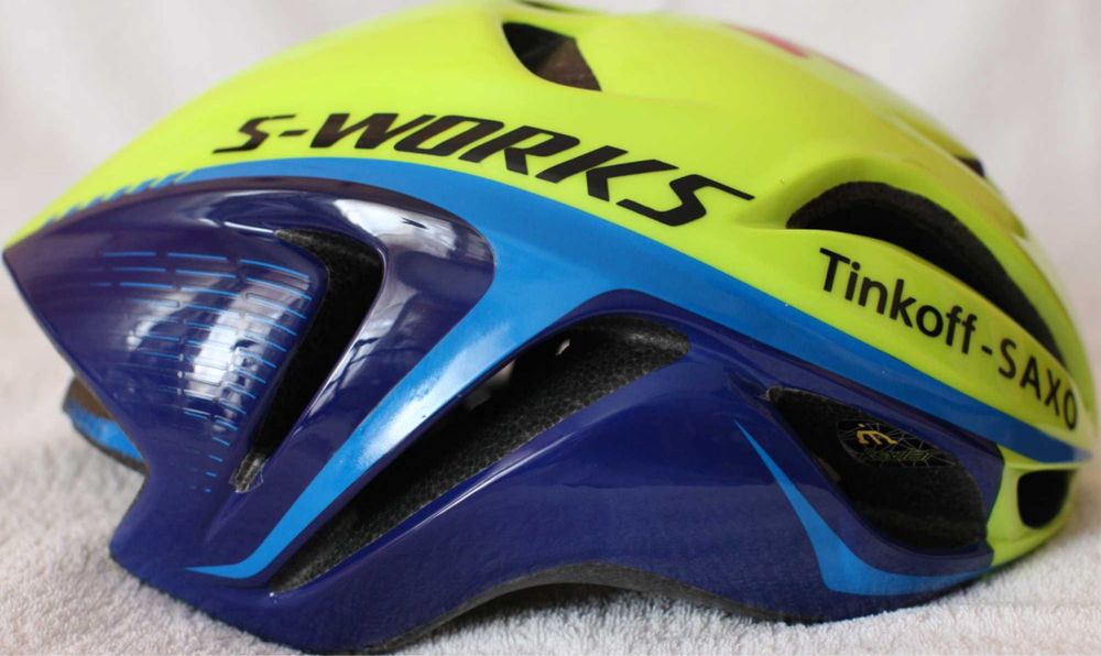 Casca Specialized S-Works Evada Timkoff-Saxo