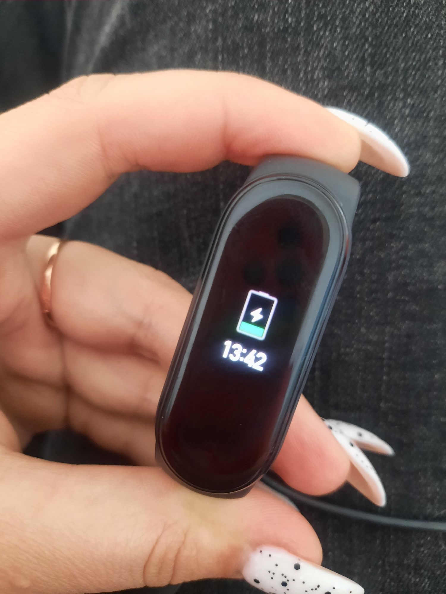 Продам Mi band 5