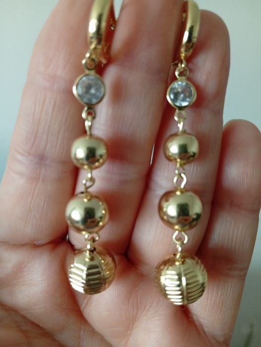 Cercei placați cu aur noi