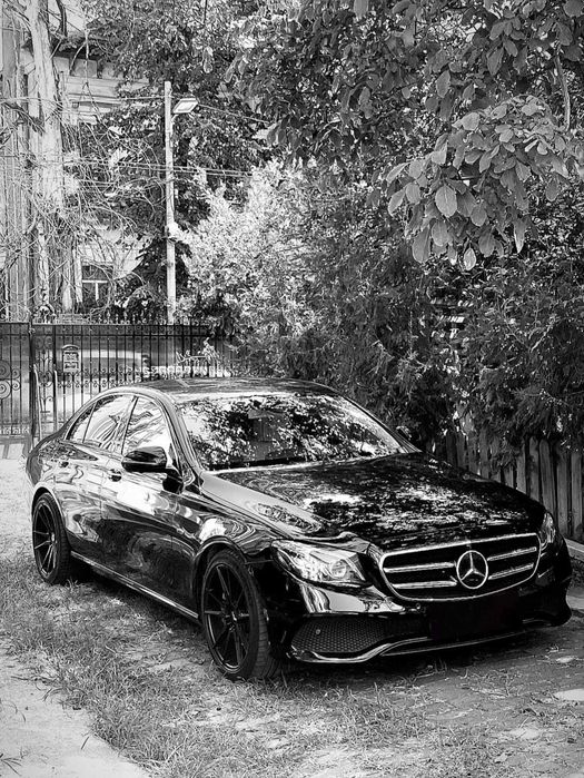 Mercedes-Benz E350e 2018 Plug-in Hybrid, AIRMATIC, NIGHT PACKAGE, Full