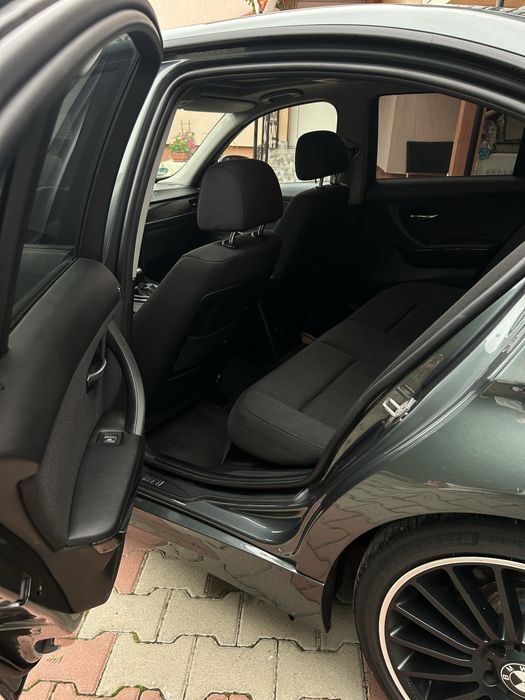 BMW E90 320d 2010