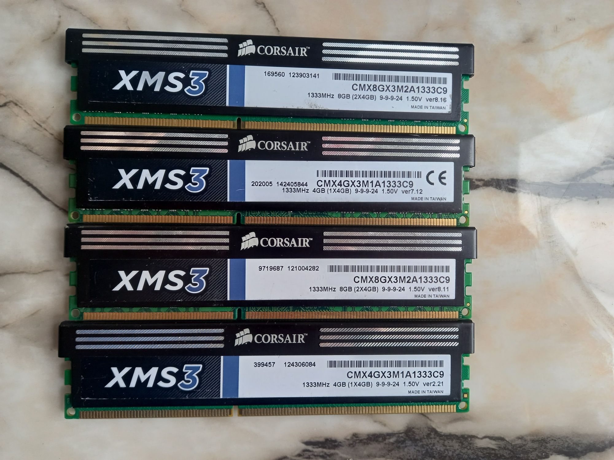 Памет 16GB (4x4GB) Corsair XMS3  1333 MHz  (PC3 10600)  DDR3
