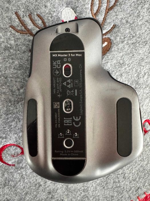 Продавам мишка MX Master 3 for Mac
