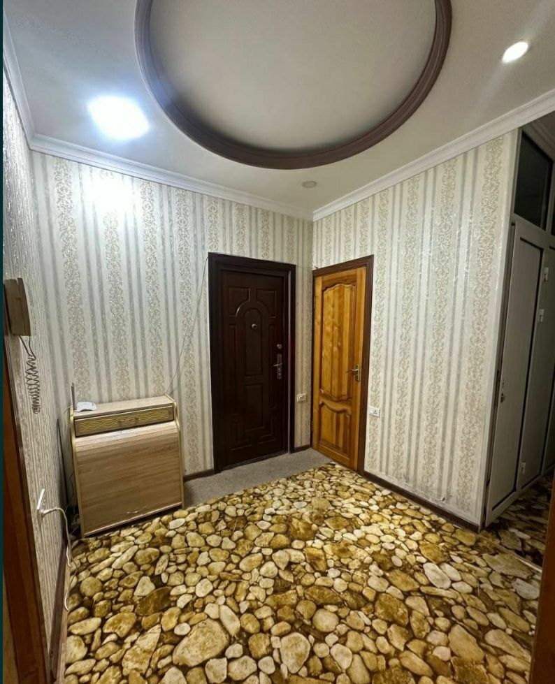 Чиланзар 8.Гостиница Малика Продам 3/2/4 Комнаты-Раздельные