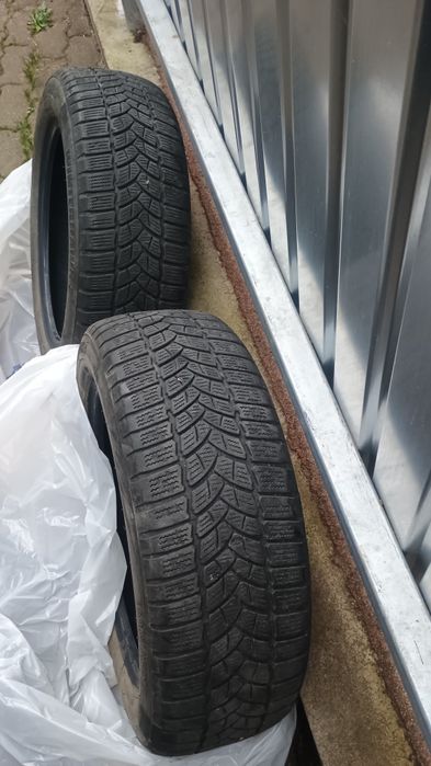 Vând 2 anvelope Winterhawk 195/55 R16 M+S semiuzate cu aproximativ 5,3