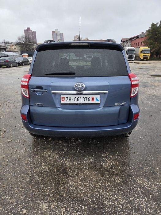 Тойота RAV4  2,0 4*4 Бензин