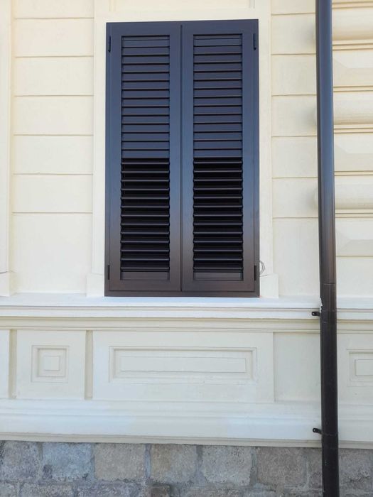 Obloane din Aluminiu  Doormet RAL Imitatie Lemn realizate pe comanda