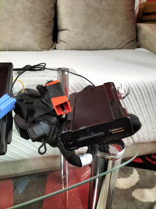 Vând diferite radio CD auto