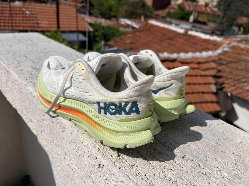Hoka One One Kawana 42
