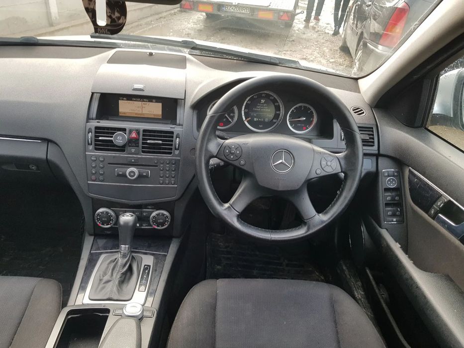 Capota/Porbagaj/Bara spate/Stop spate/Mercedes C-Class W204 berlina